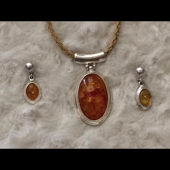 Bella Shaye amber colored jewelry set - Picture 4 of 7
